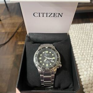 Citizen Men's Silver and Black Dive Watch